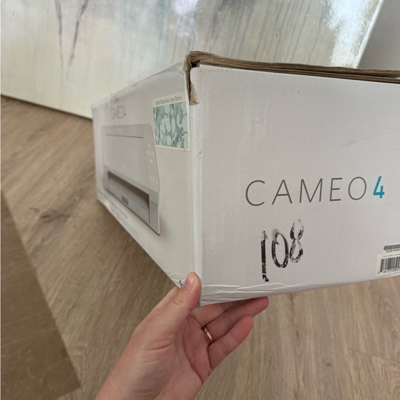 12” Silhouette Cameo 4 Crafting Machine & Accessories BUNDLE - Picture 11 of 12